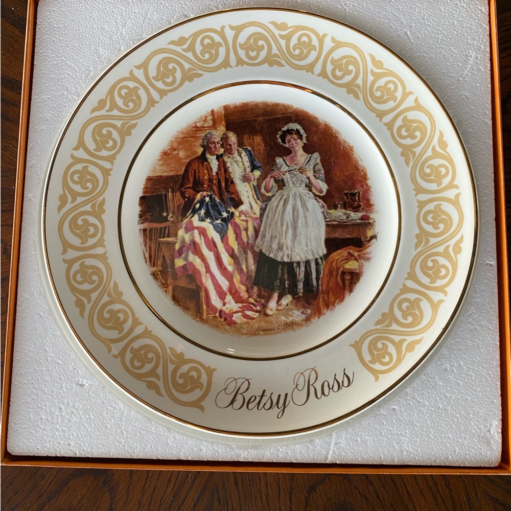 1973 Avon Betsy Ross Plate